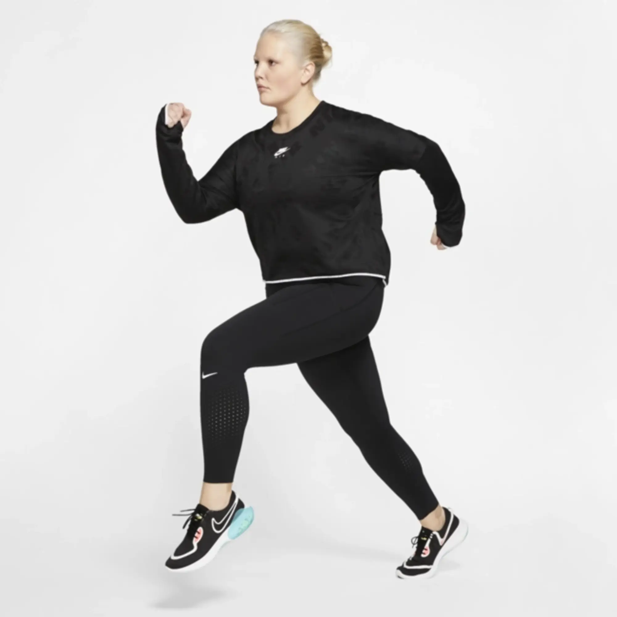 Nike Kadın Epic Luxe Orta Bel Cepli Büyük Beden 3X Spor Giyim Koşu Taytı CT0822-010 (Renk Siyah / Beden 3XL) Nike Kadın Epic Luxe Orta Bel Cepli Büyük Beden 3X Spor Giyim Koşu Taytı CT0822-010 (Renk Siyah / Beden 3XL)